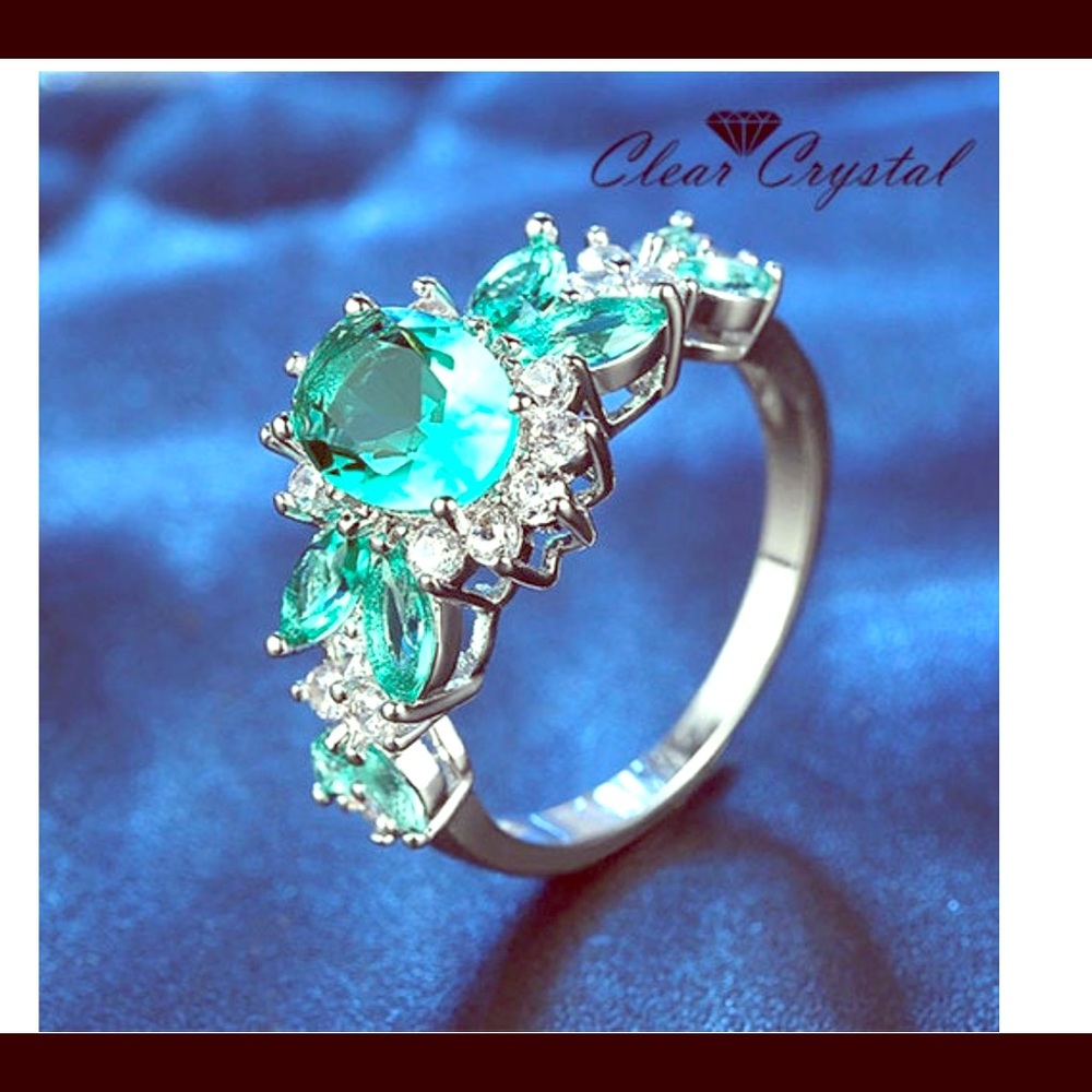 CZ Lady’s Wedding Ring. Green SZ 7